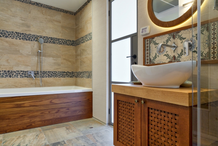 אמבטיה "Duravit" תוצרת גרמניה בעיצוב של מעצב על Philippe Starck